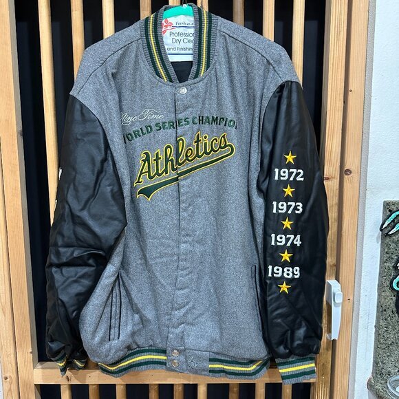 Oakland‎ Athletics 9-Time World Series Champions Reversible Varsity Jacket XXL - Picture 1 of 9